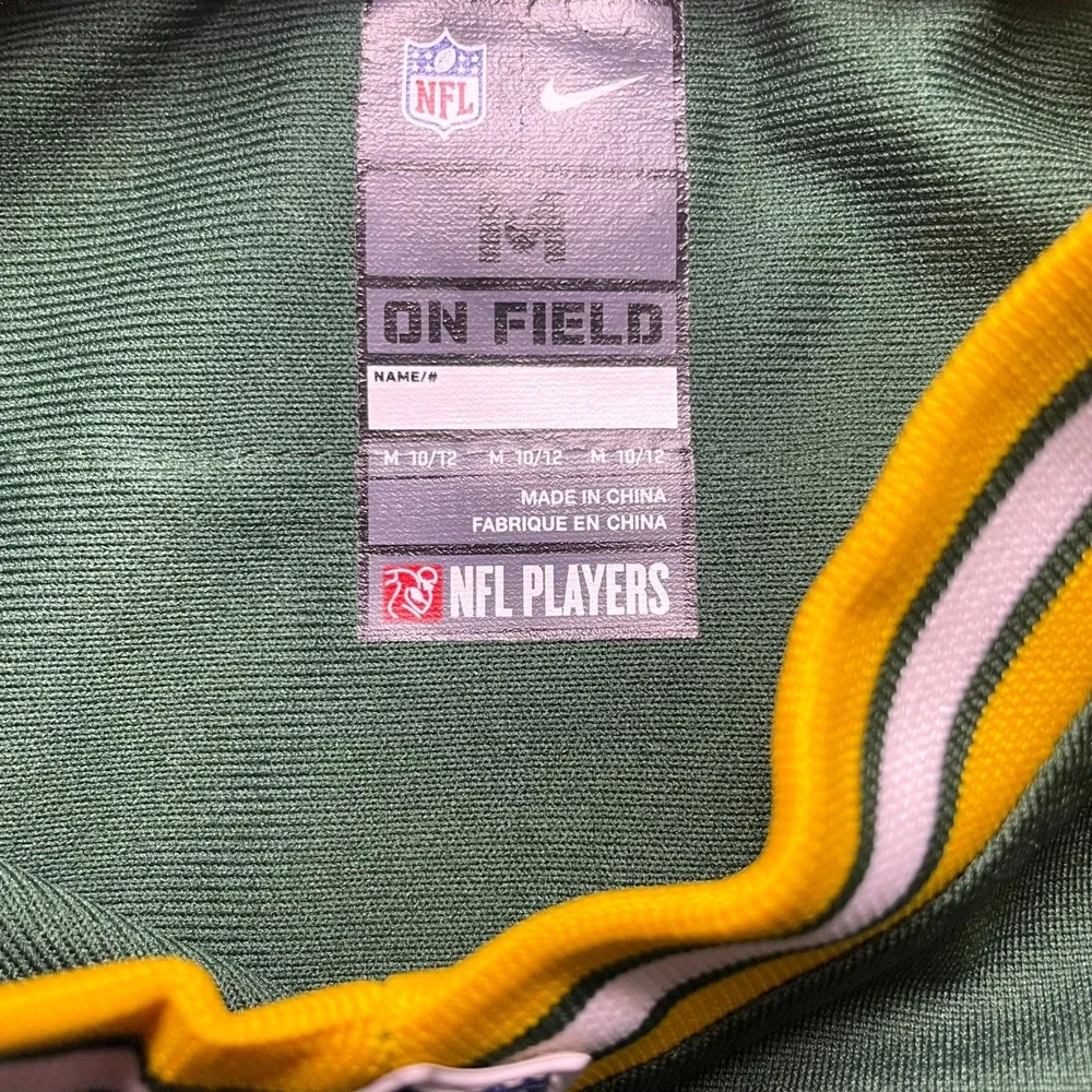 Nike Green Bay Packers Aaron Rodgers #12 Football Jersey Boy Medium Green V Neck